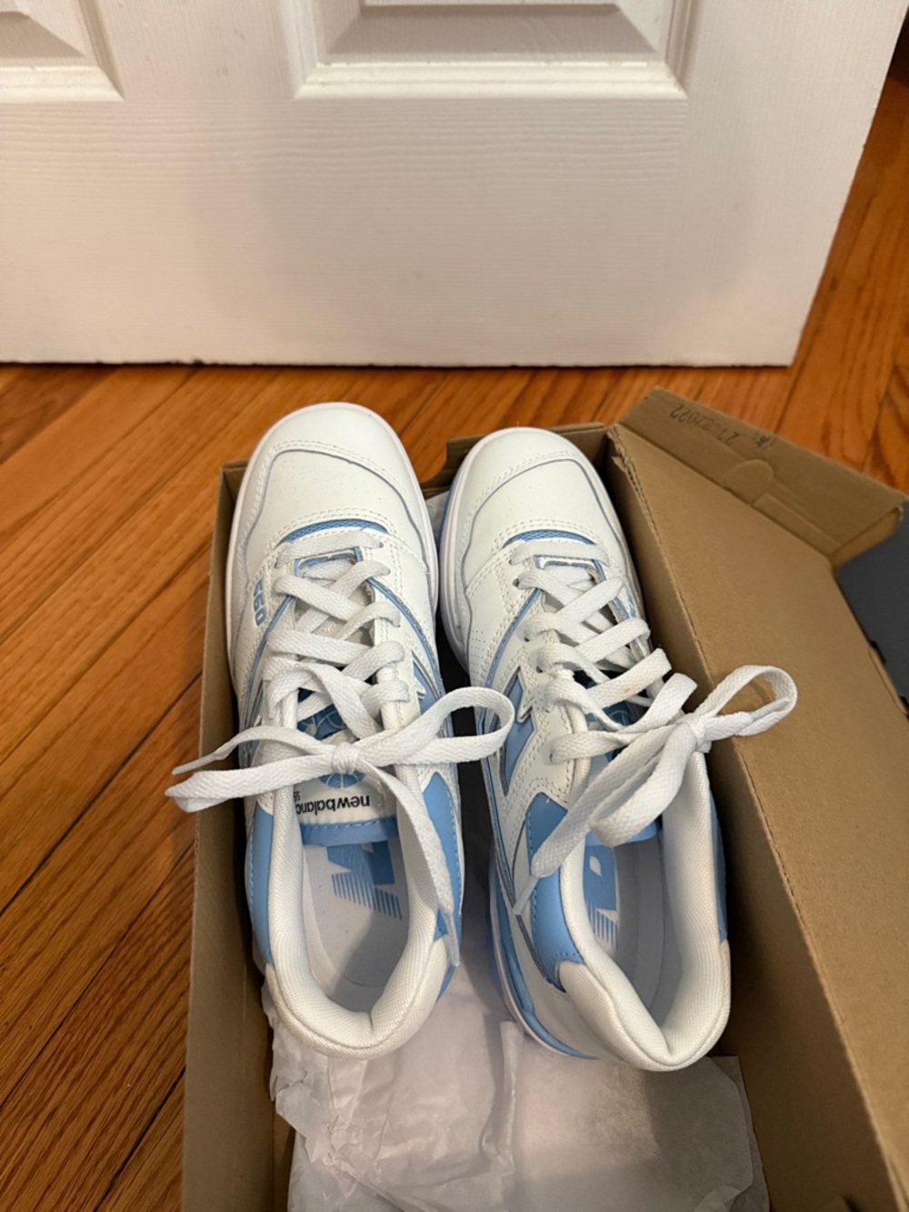 Women’s New Balance 550s (new with original box)